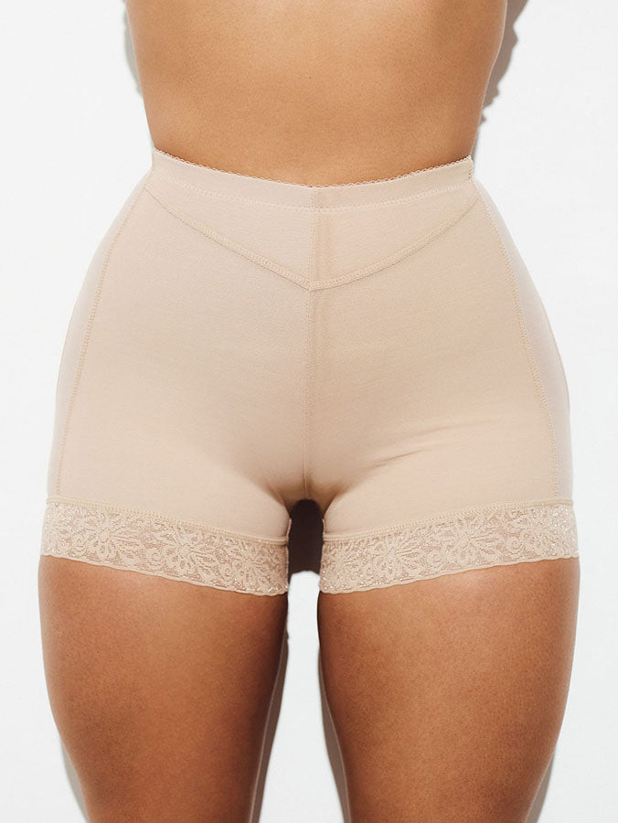 1103 Seamless Butt Lifting Shorts – Lace Trim Shapewear