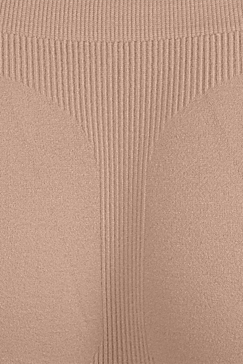 72042 Seamless Short