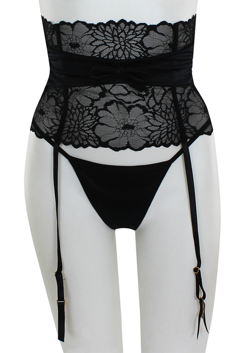 BE142 Garter Belt